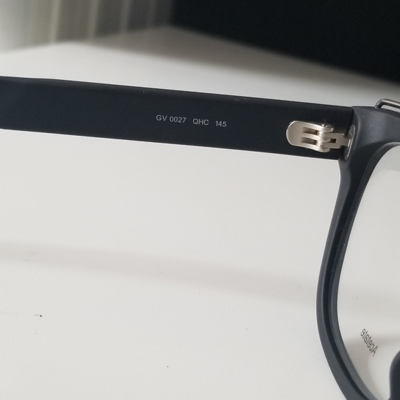 Eyeglasses - Picture 5 of 6